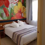 Palm Garden 1 *